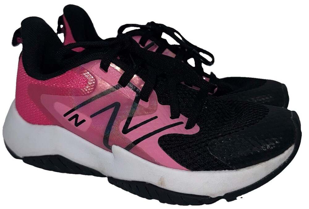 New Balance Rave Run v2 Kids Size 1 M Signal Pink Black Running Shoes PKRAVAS2